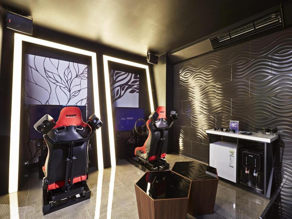 Boutique 9