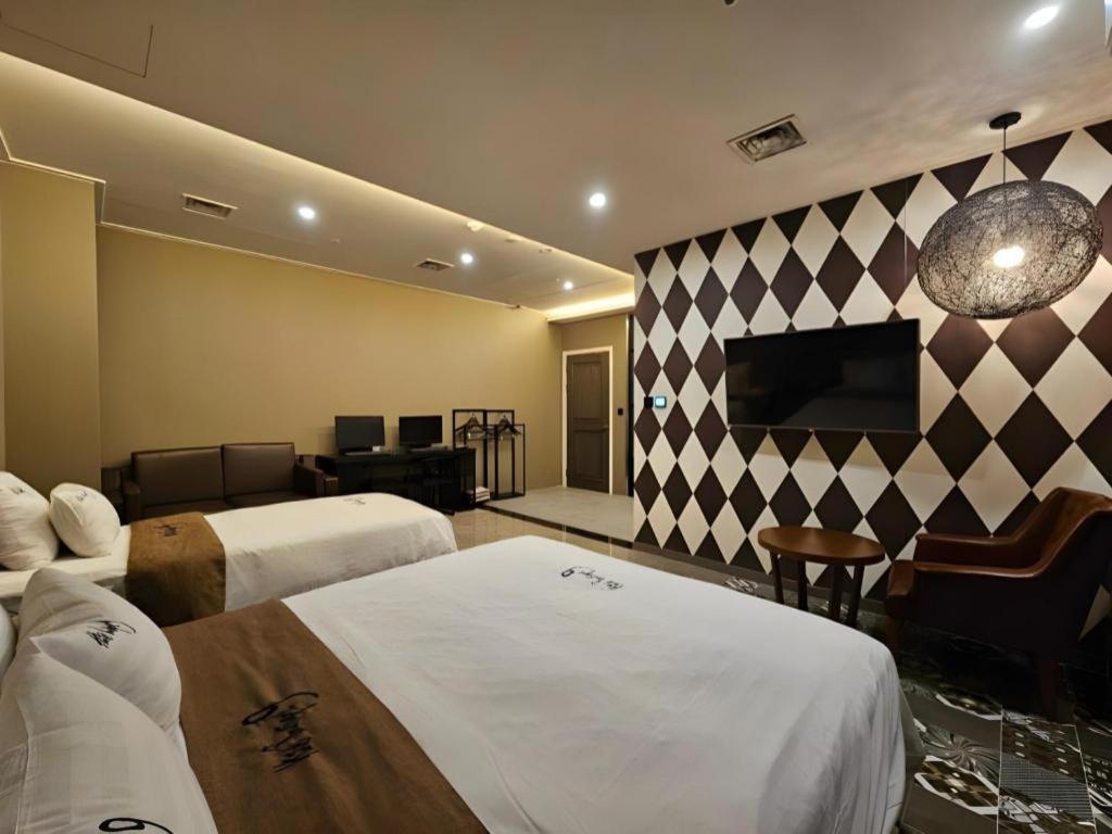 Boutique 9